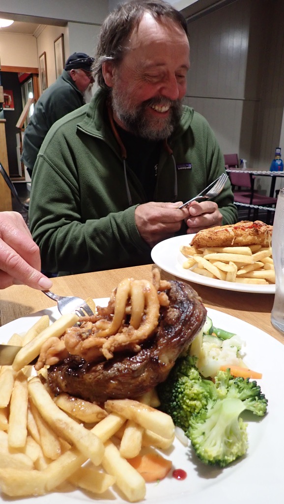 Introducing Bob to an Aussie 